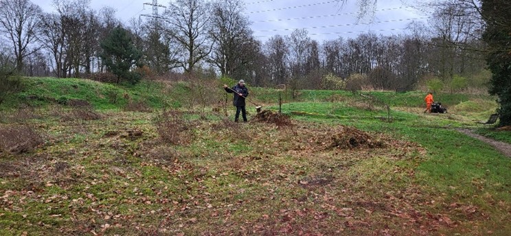 De natuurtuin klaargemaakt voor het nieuwe seizoen